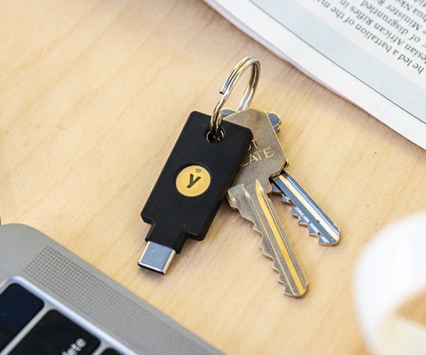 Security Key Yubico FIDO2 U2F, USB-C